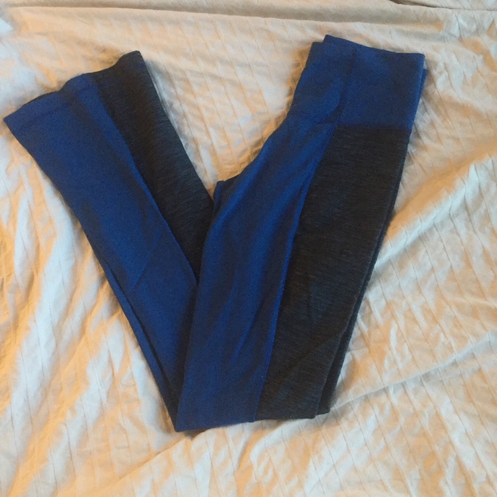 blue & grey lululemon yoga pants